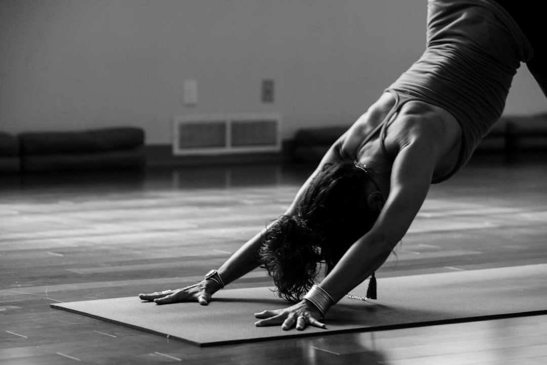Mysore-style self practice in an ashtanga shala