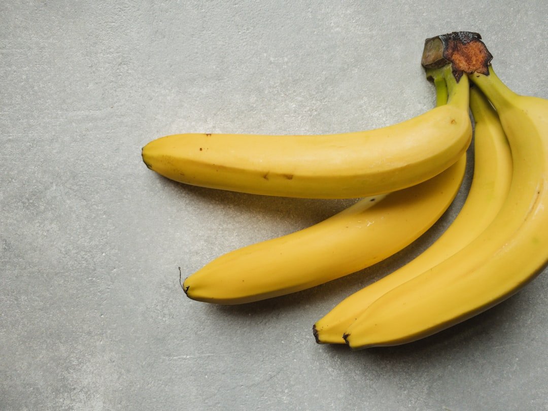 Banana and dates as a pre-practice snack